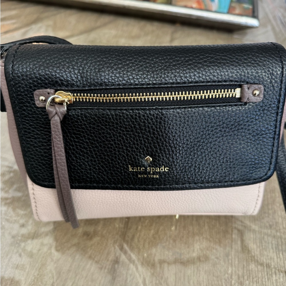 Kate spade crossbody bag like new - Picture 3 of 17